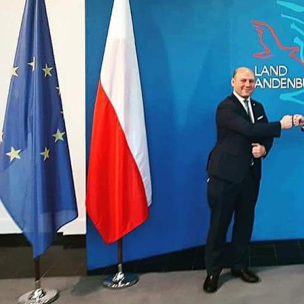 Wizyta wiceministra Szymona Szynkowskiego vel Sęka w Niemczech. Przedmiotem rozmów była przede wszystkim aktualna sytuacja zagrożenia atakiem Rosji na Ukrainę